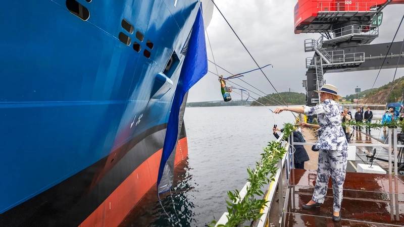 Intermediate tanker Fure Vasa at its naming ceremony